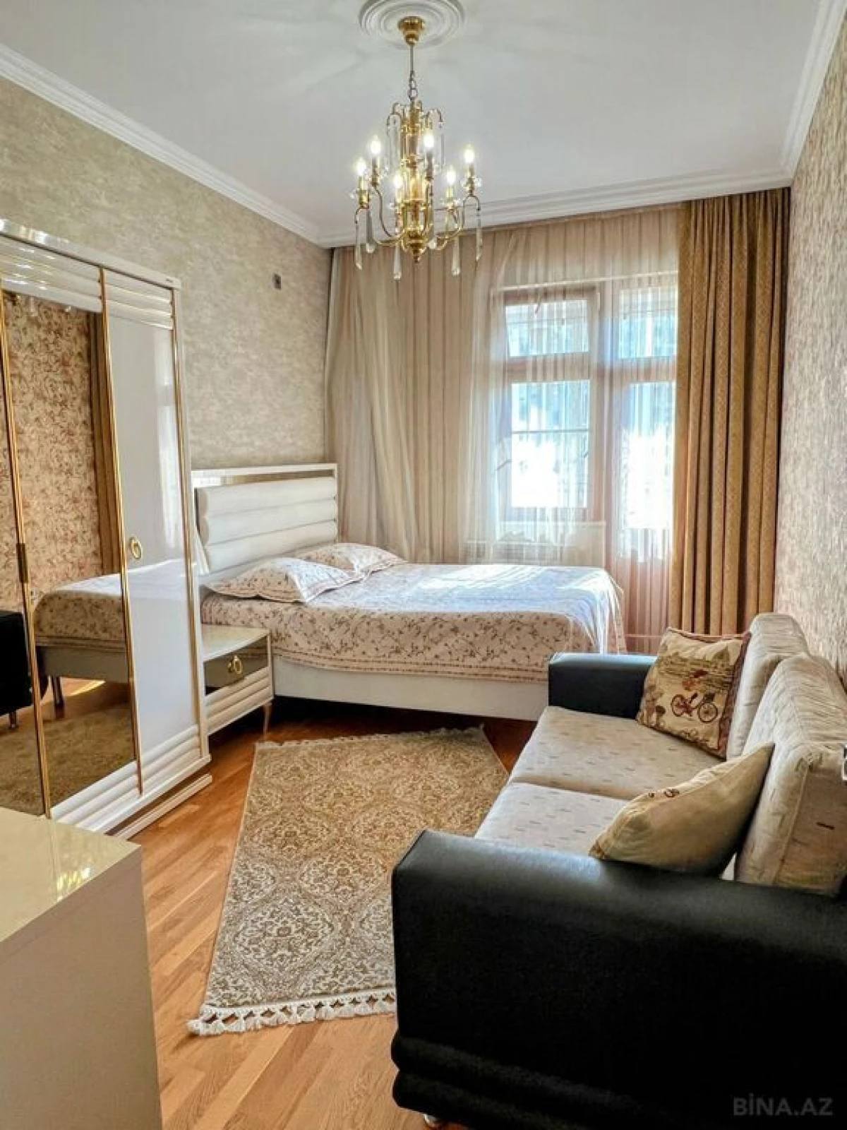 Satılır 3 otaqlı mənzil 116 m²