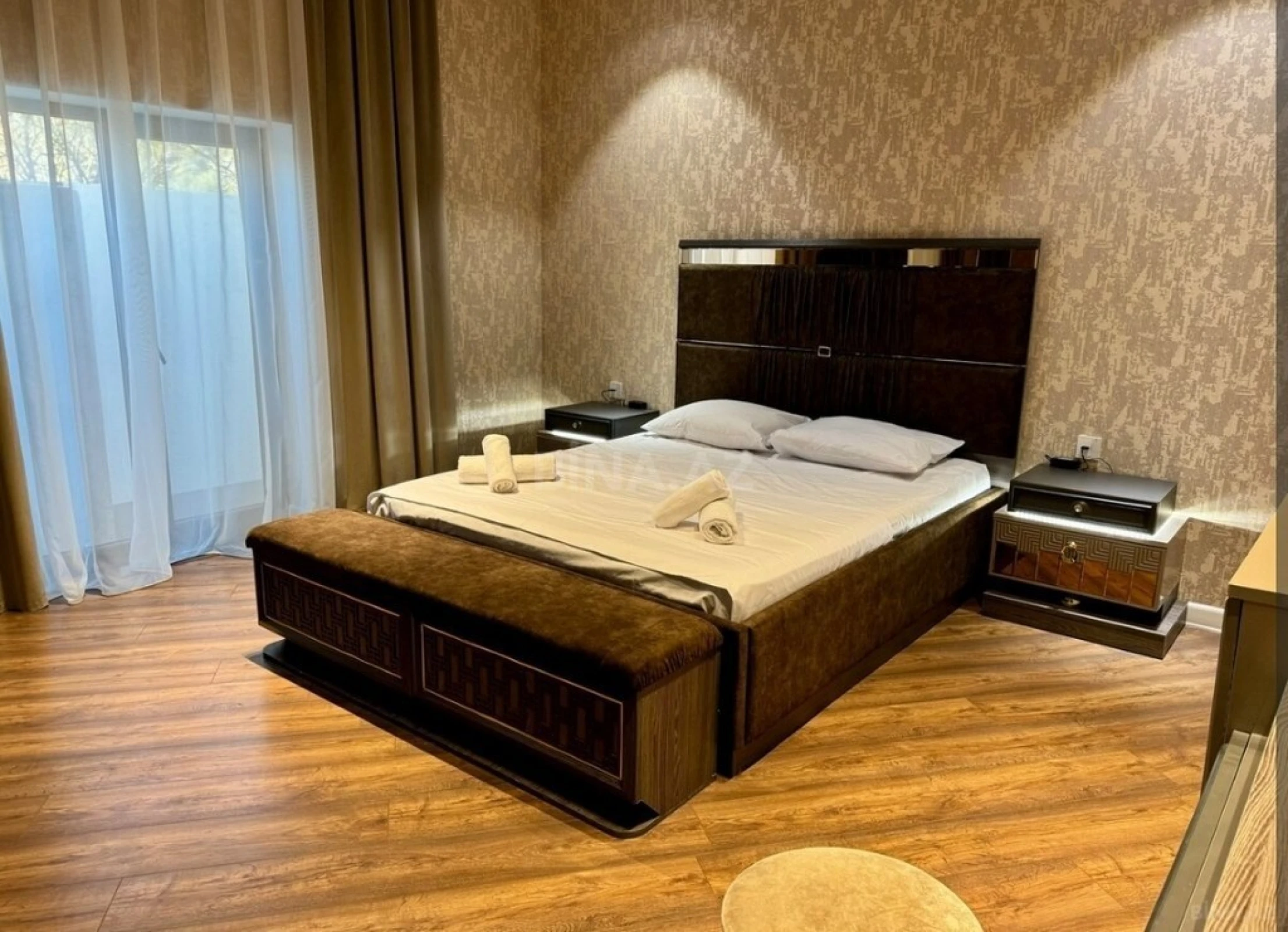 Kirayə verilir 4 otaqlı həyət evi 368 m²