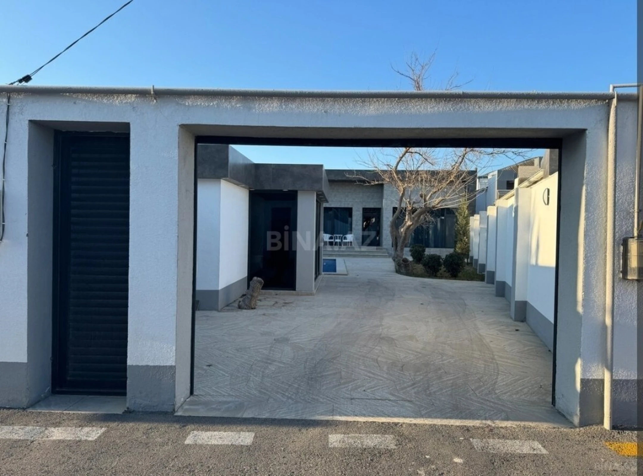 Kirayə verilir 4 otaqlı həyət evi 368 m²