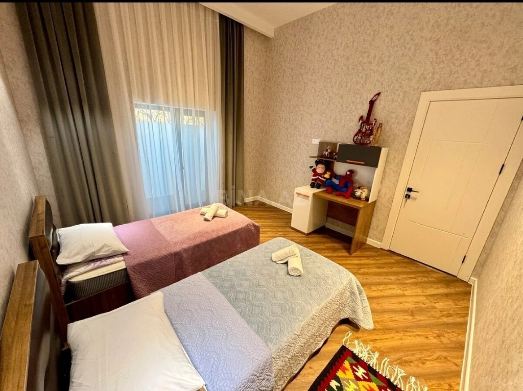 Kirayə verilir 4 otaqlı həyət evi 368 m²