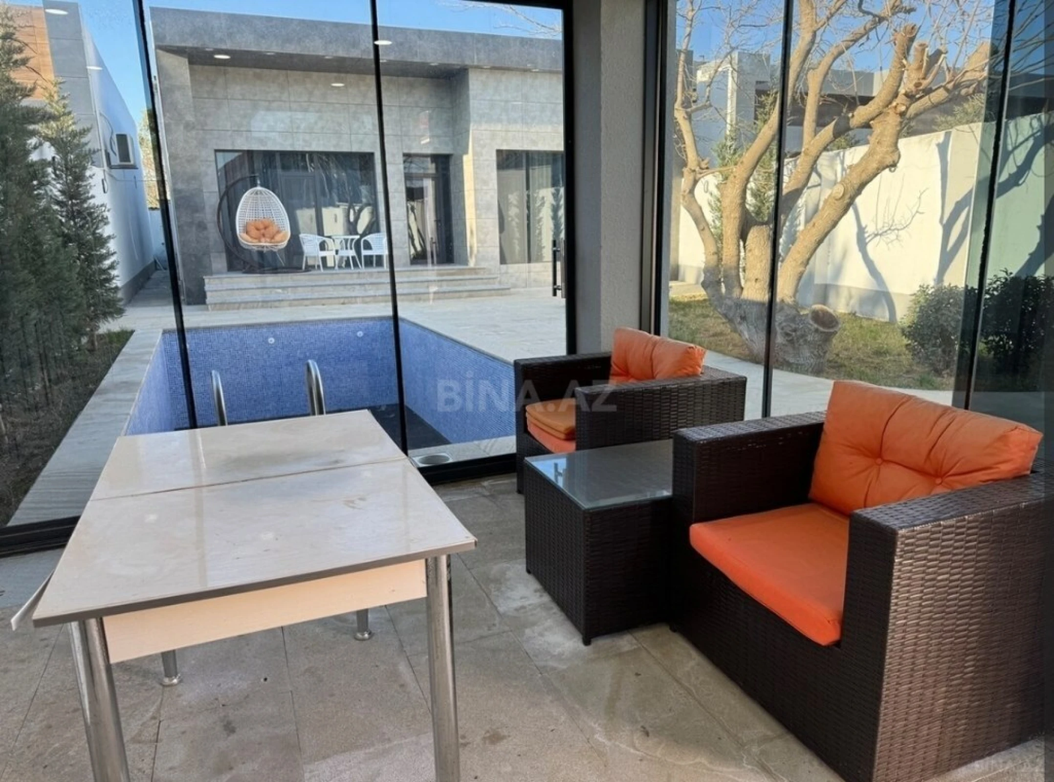 Kirayə verilir 4 otaqlı həyət evi 368 m²