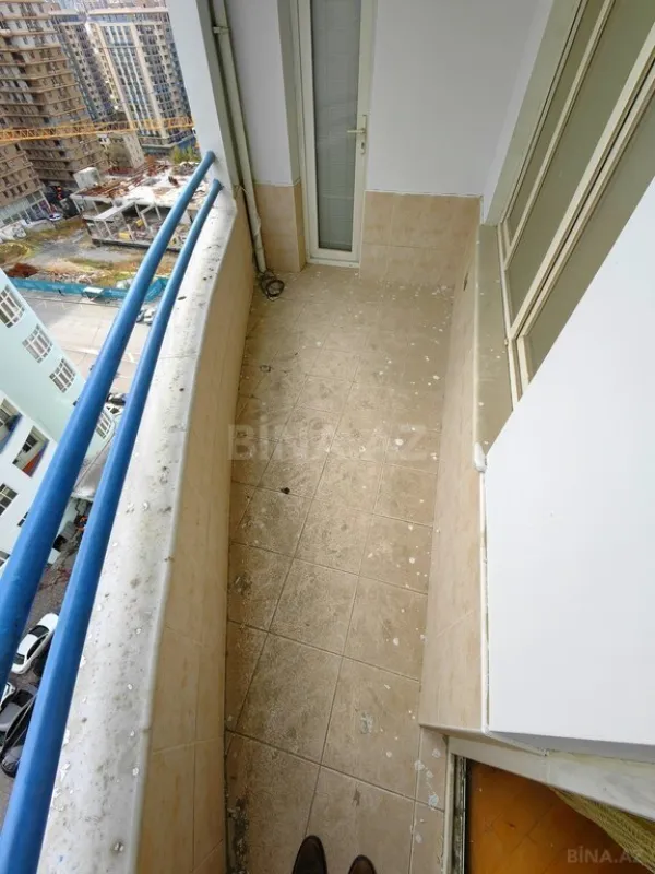 Satılır 4 otaqlı mənzil 245 m²