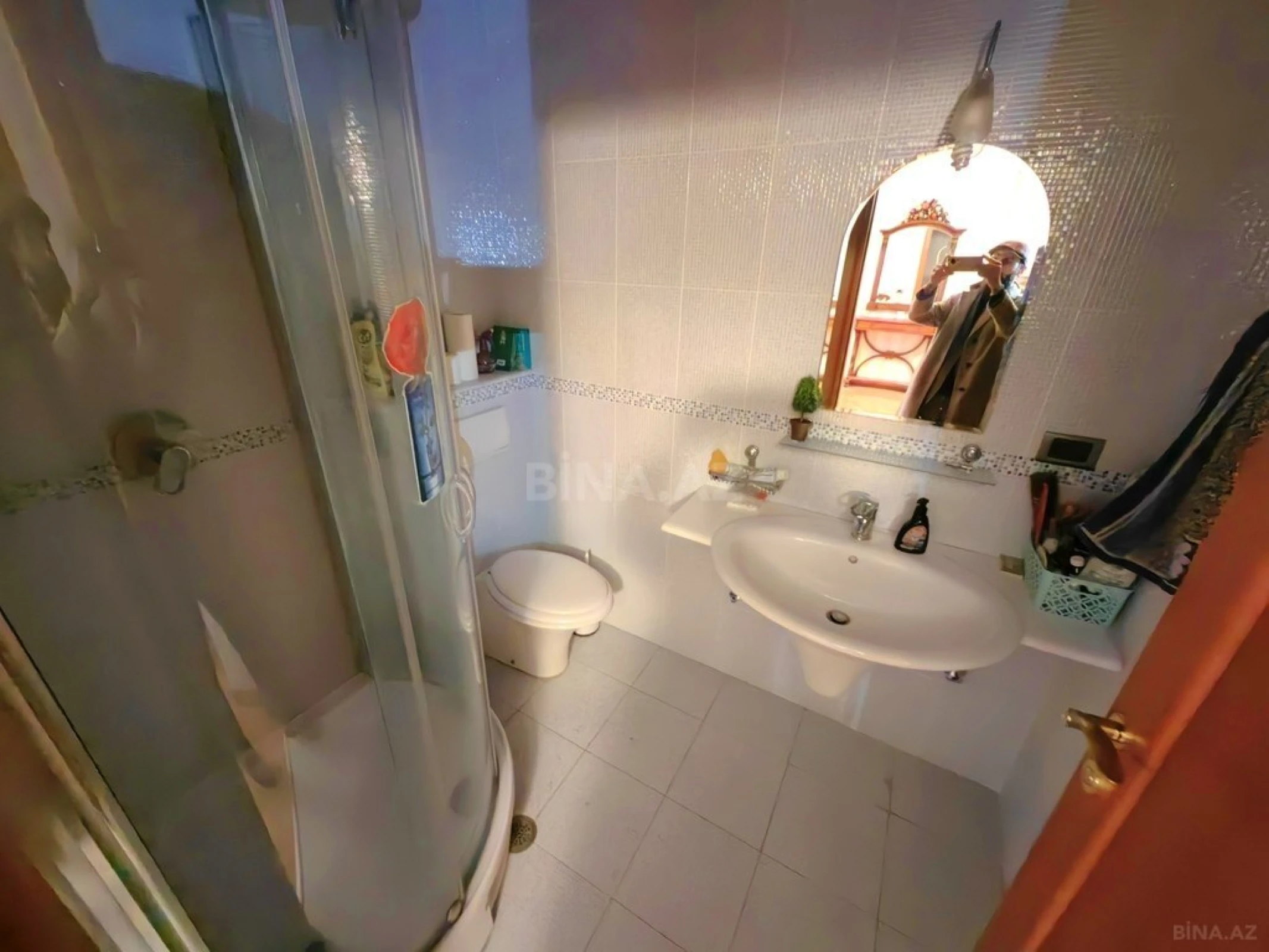 Satılır 4 otaqlı mənzil 245 m²