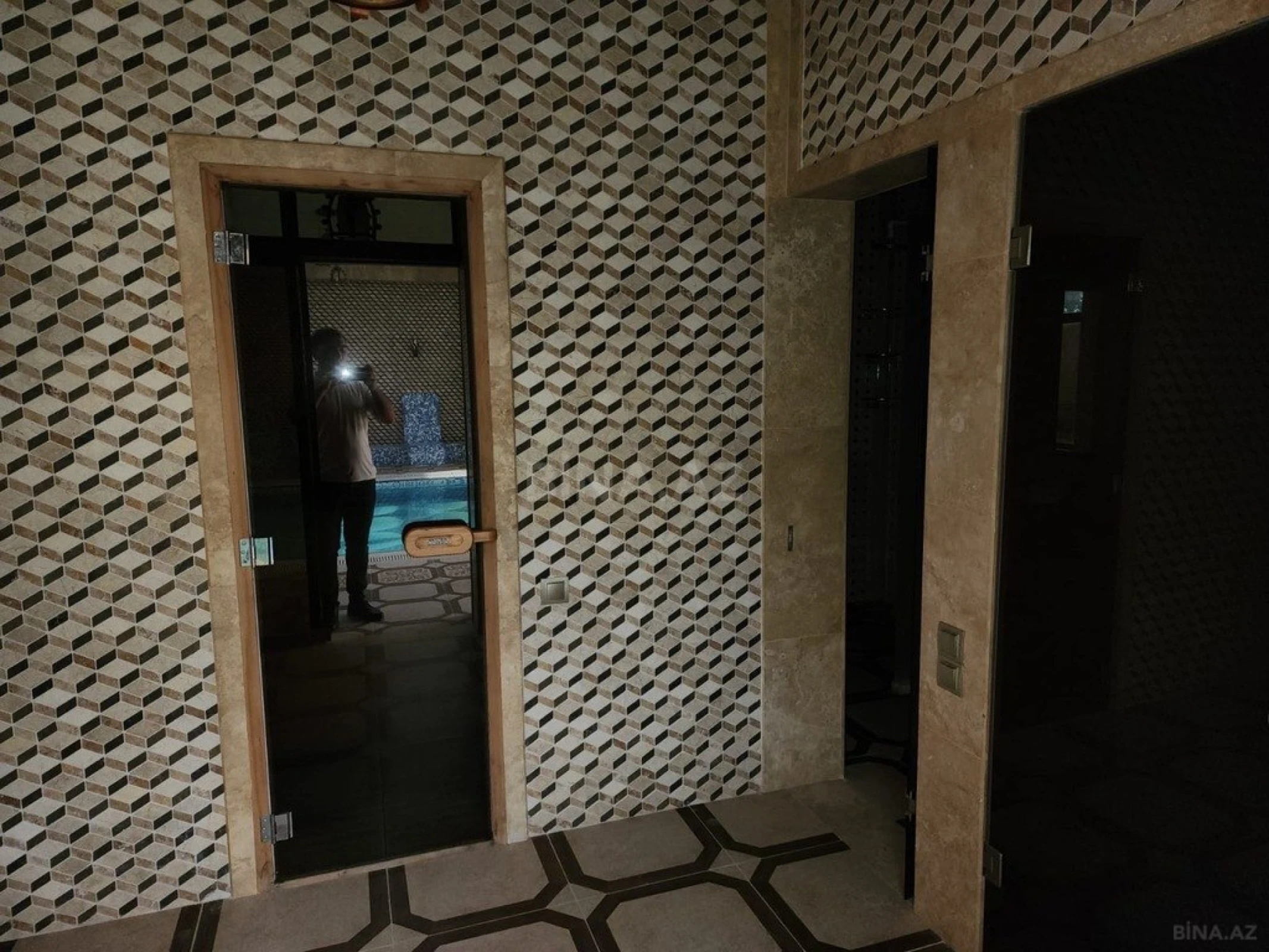 Kirayə verilir 5 otaqlı həyət evi 350 m²