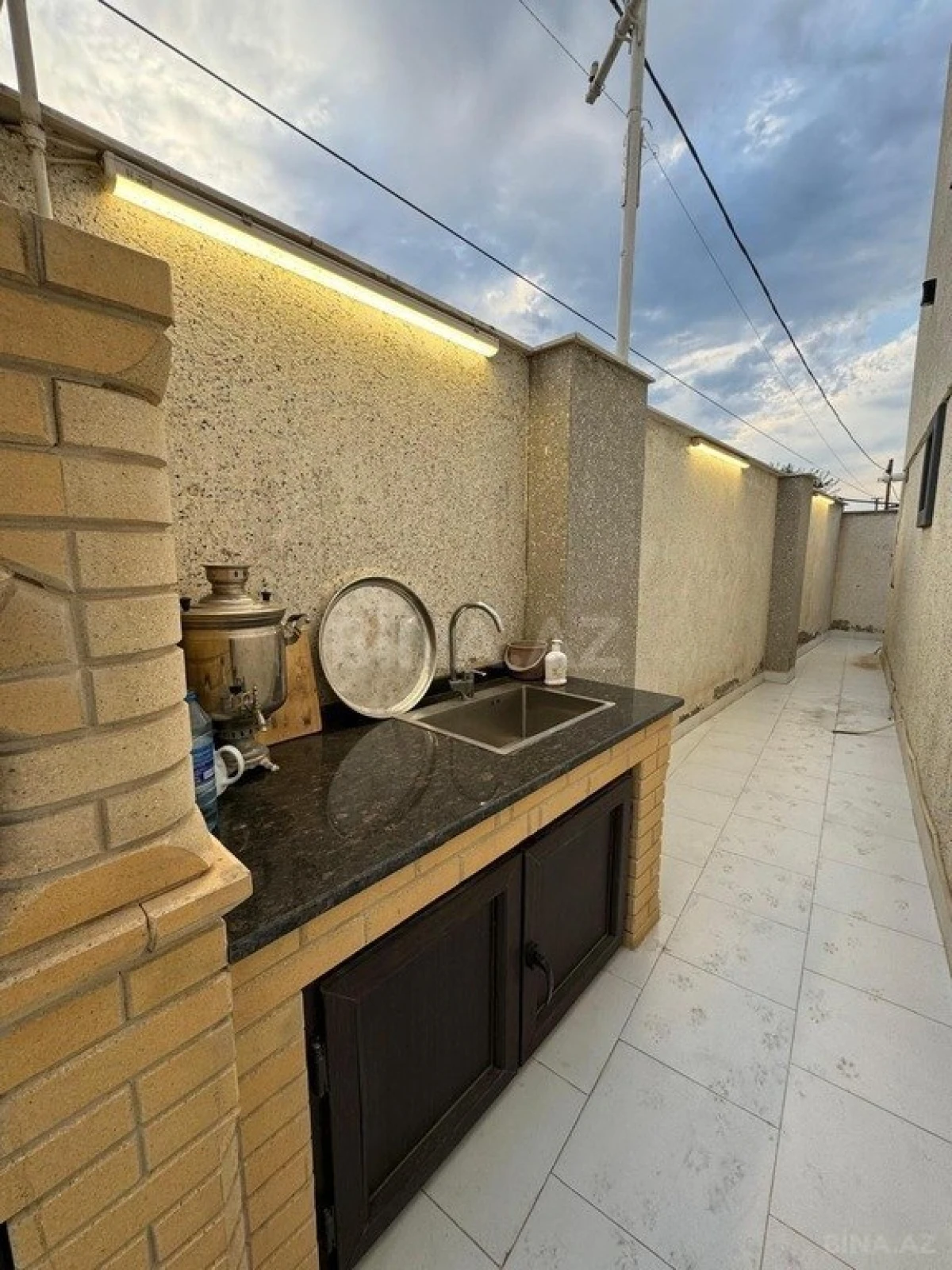 Kirayə verilir 6 otaqlı həyət evi 500 m²