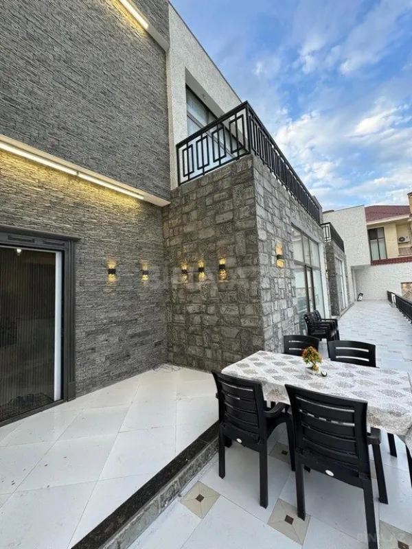 Kirayə verilir 6 otaqlı həyət evi 500 m²