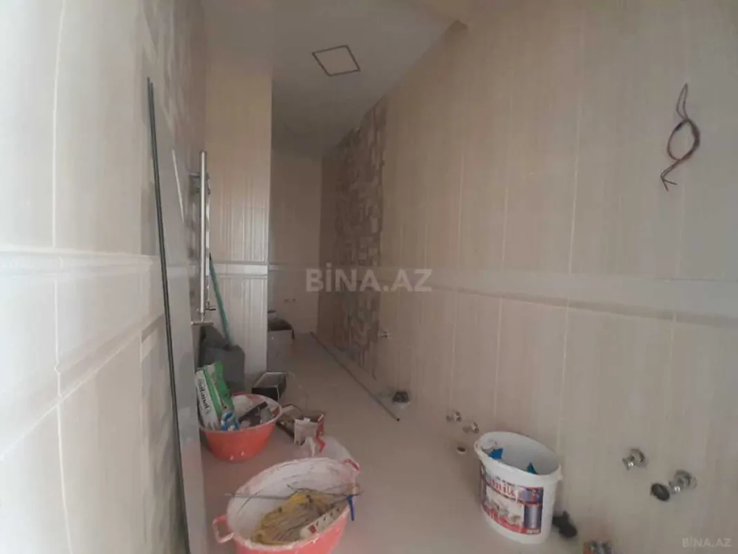 Satılır 4 otaqlı mənzil 220 m²
