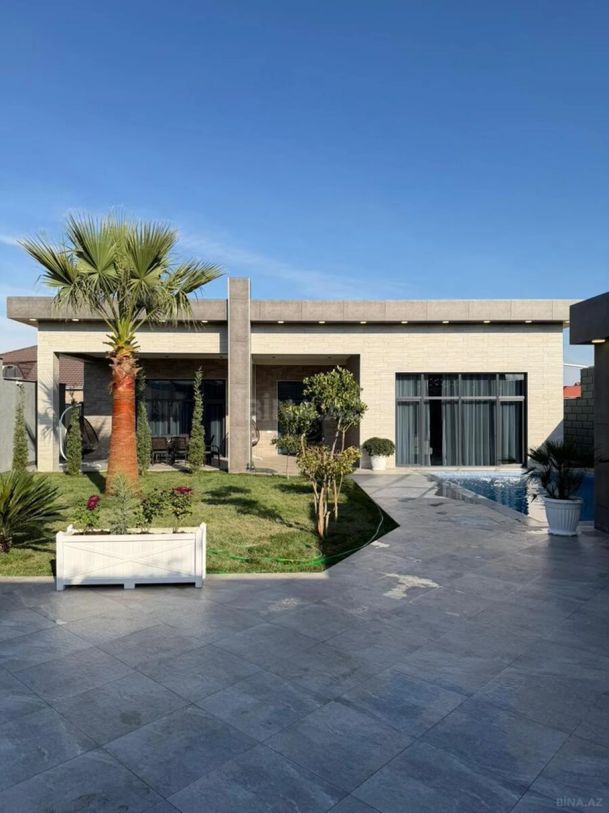 Satılır 4 otaqlı həyət evi 200 m²