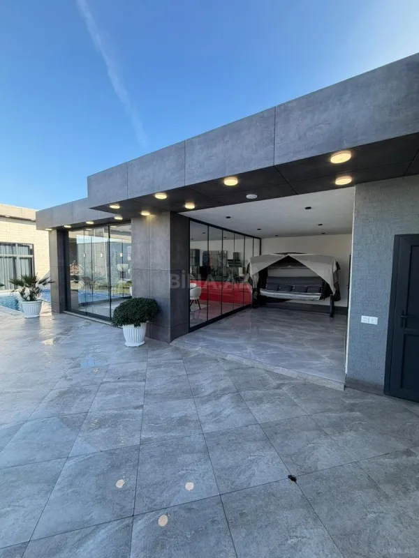 Satılır 4 otaqlı həyət evi 200 m²