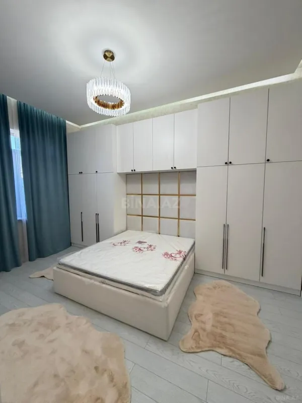 Satılır 4 otaqlı həyət evi 200 m²