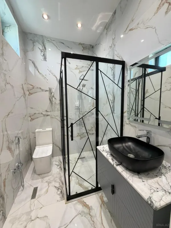 Satılır 4 otaqlı həyət evi 200 m²