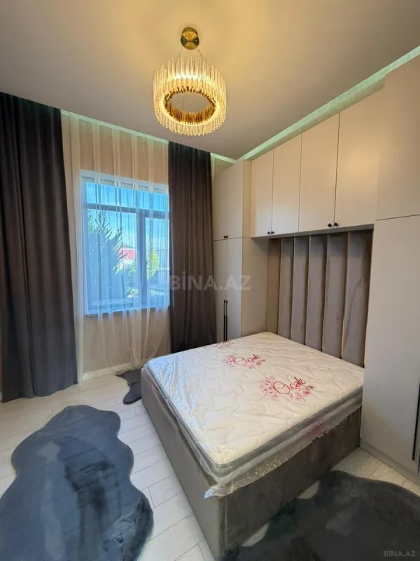 Satılır 4 otaqlı həyət evi 200 m²