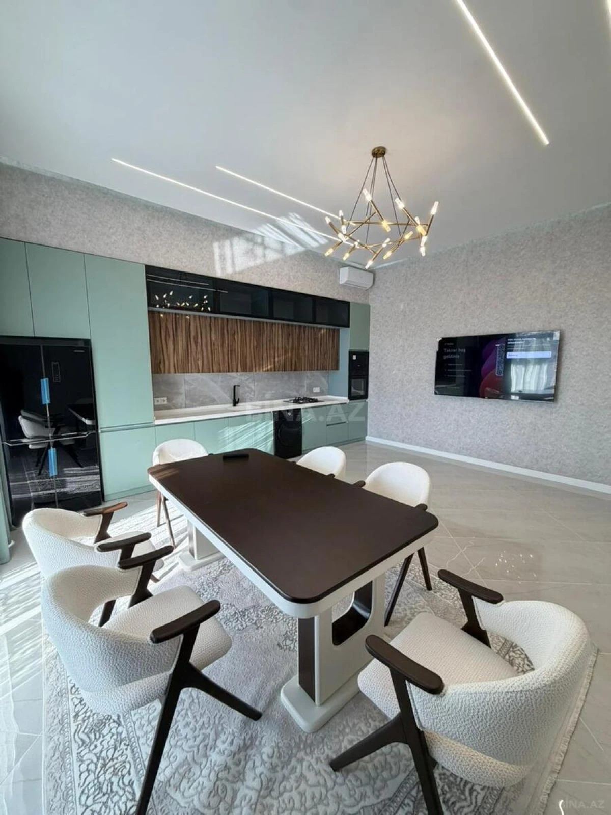 Satılır 4 otaqlı həyət evi 200 m²