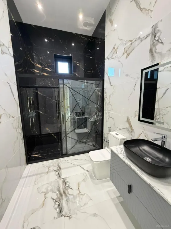 Satılır 4 otaqlı həyət evi 200 m²