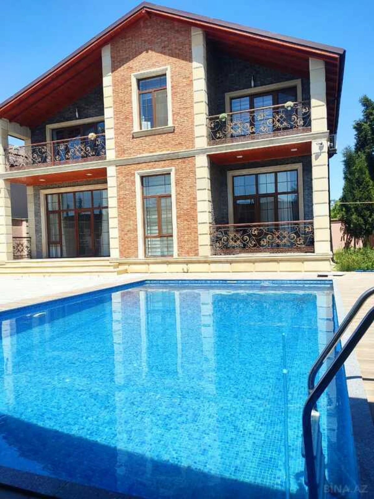 Kirayə verilir 4 otaqlı həyət evi 220 m²