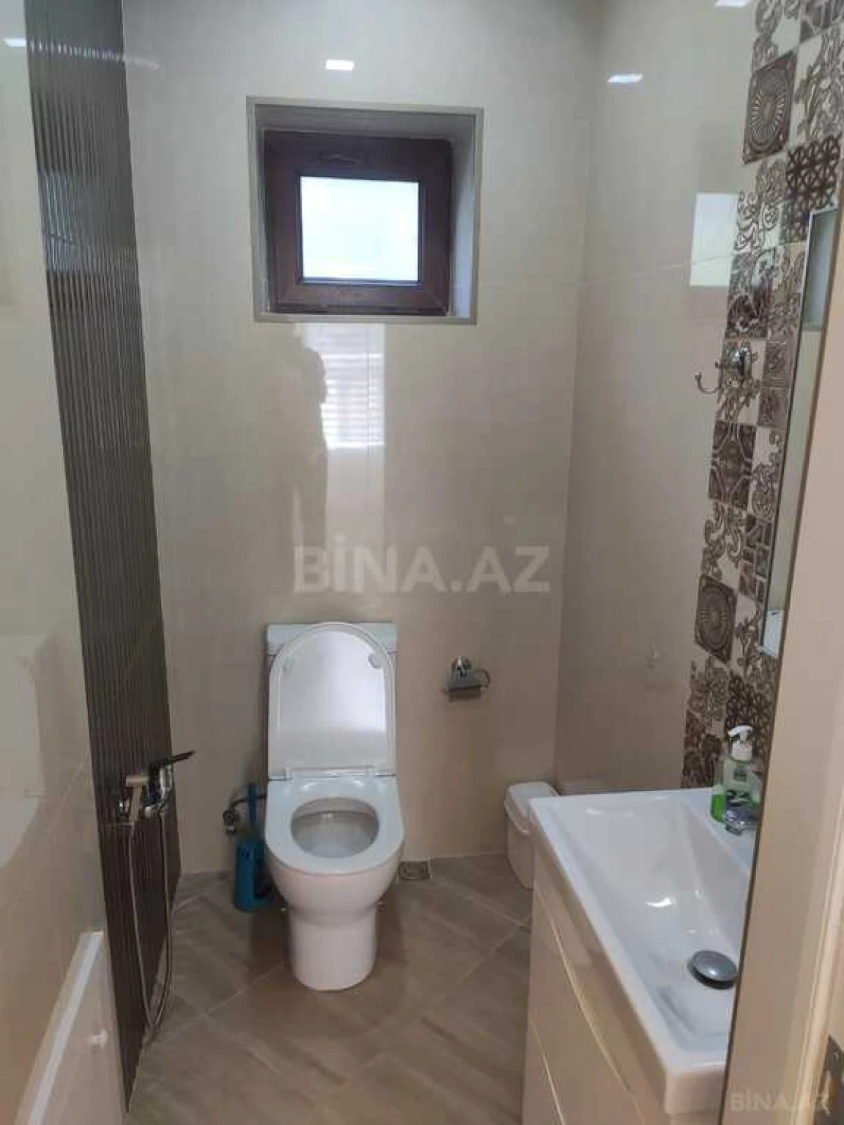 Kirayə verilir 4 otaqlı həyət evi 220 m²