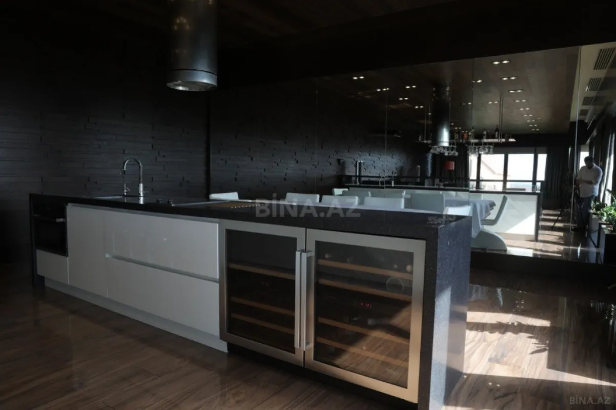 Kirayə verilir 5 otaqlı həyət evi 400 m²