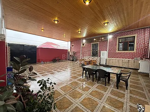 Satılır 4 otaqlı həyət evi 100 m²