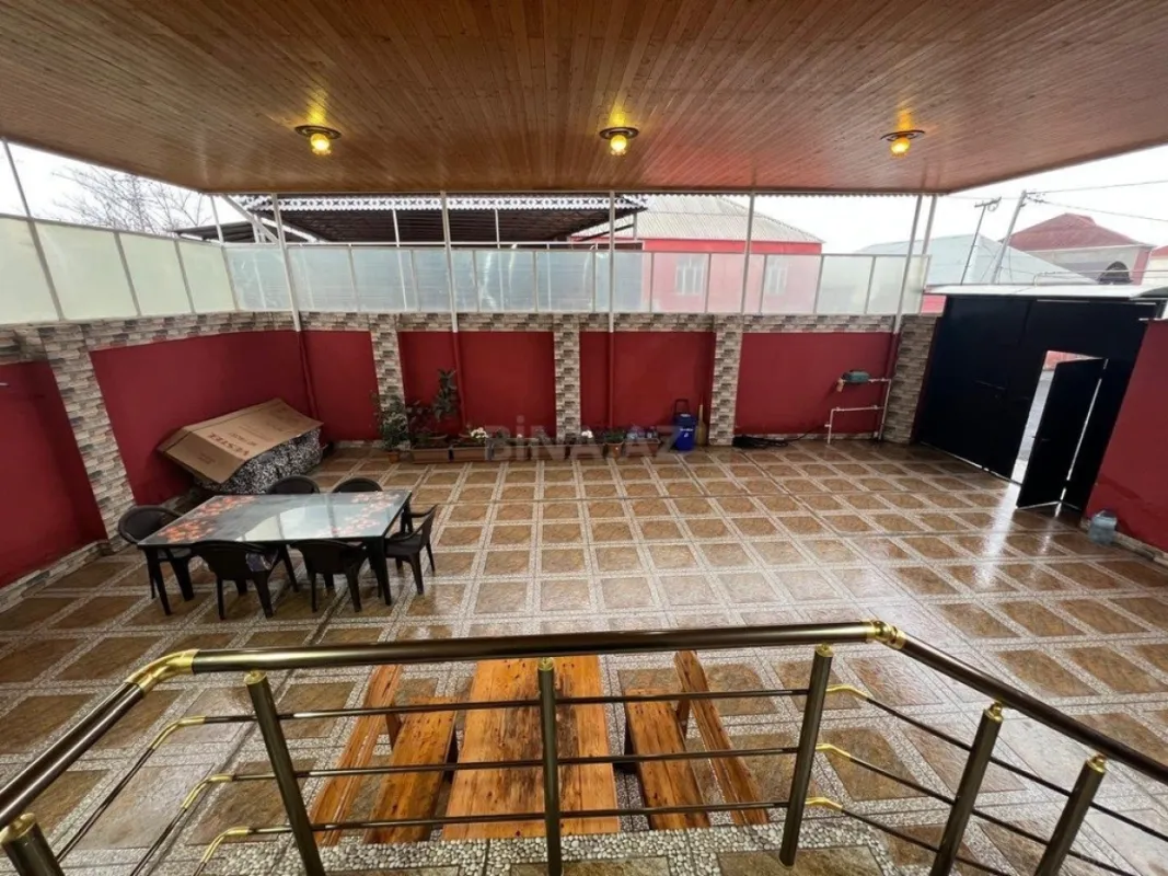 Satılır 4 otaqlı həyət evi 100 m²