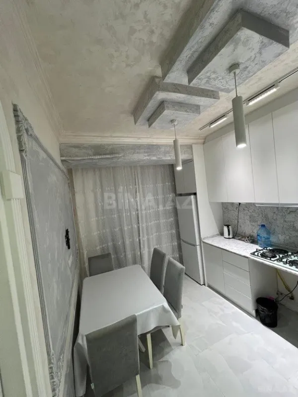 Kirayə verilir 2 otaqlı mənzil 60 m²