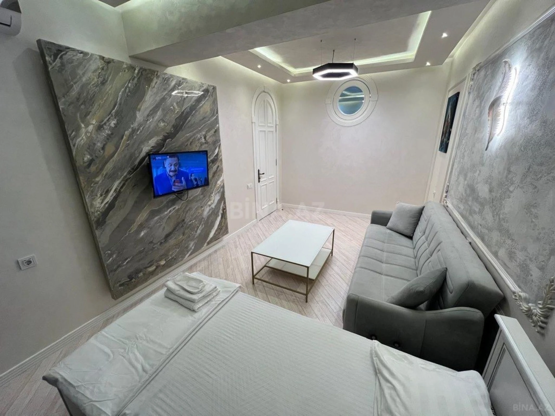 Kirayə verilir 2 otaqlı mənzil 60 m²