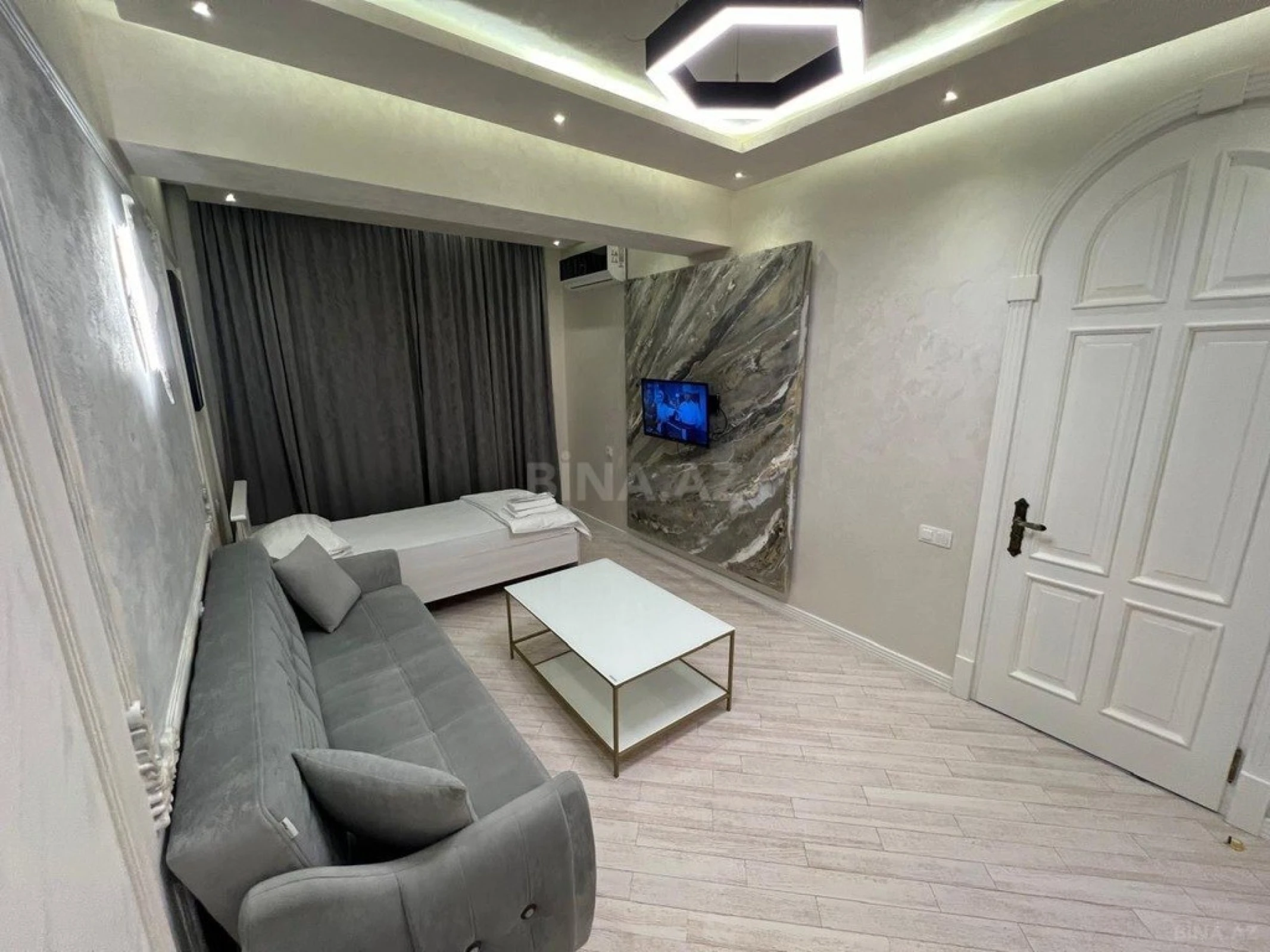 Kirayə verilir 2 otaqlı mənzil 60 m²