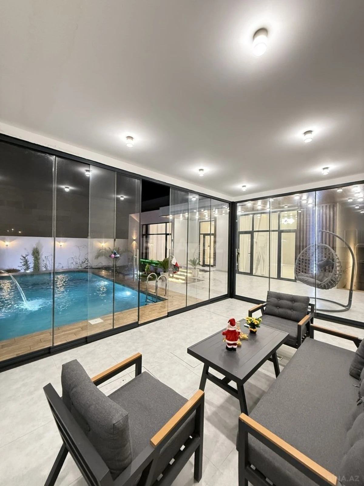 Satılır 5 otaqlı həyət evi 220 m²