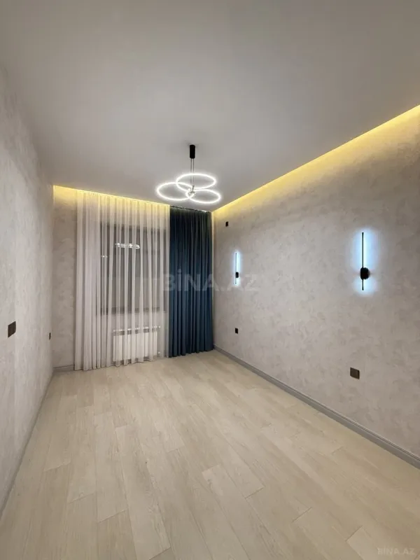 Satılır 5 otaqlı həyət evi 220 m²