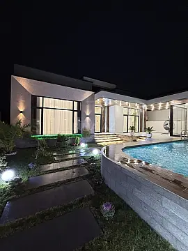 Satılır 5 otaqlı həyət evi 220 m²