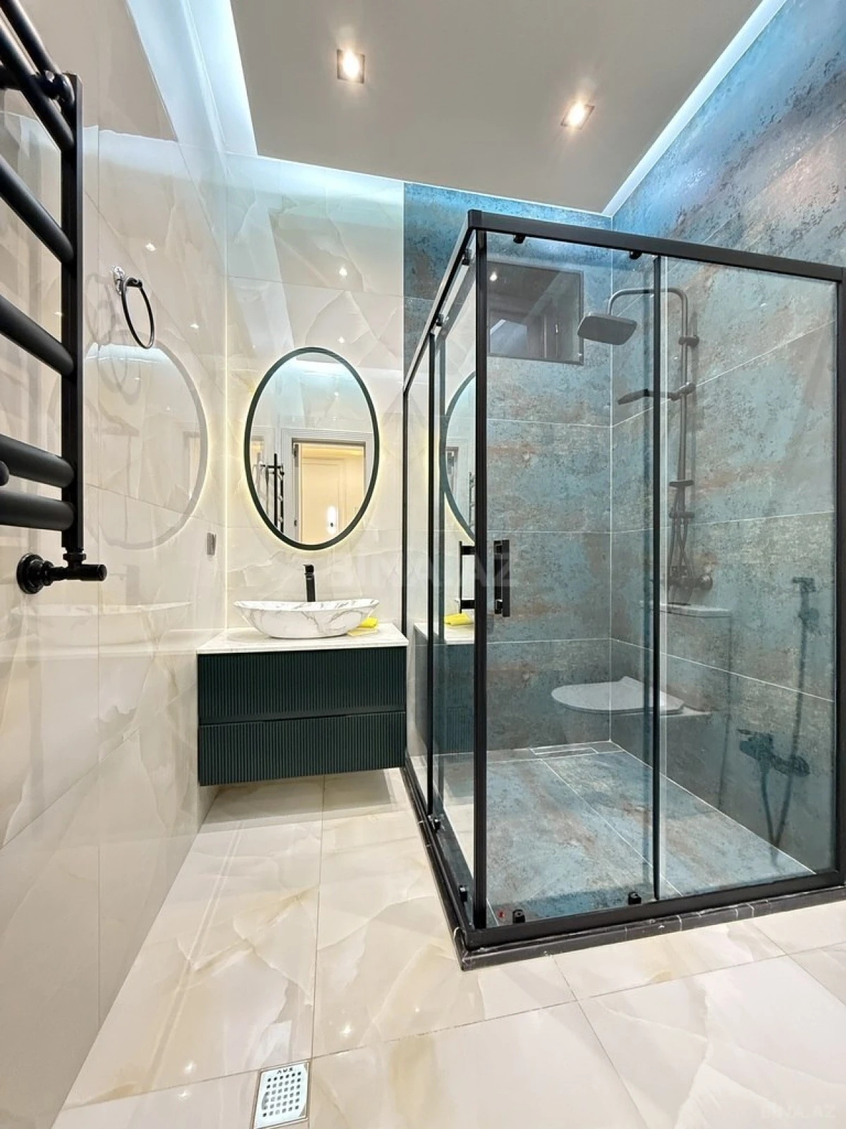 Satılır 5 otaqlı həyət evi 220 m²