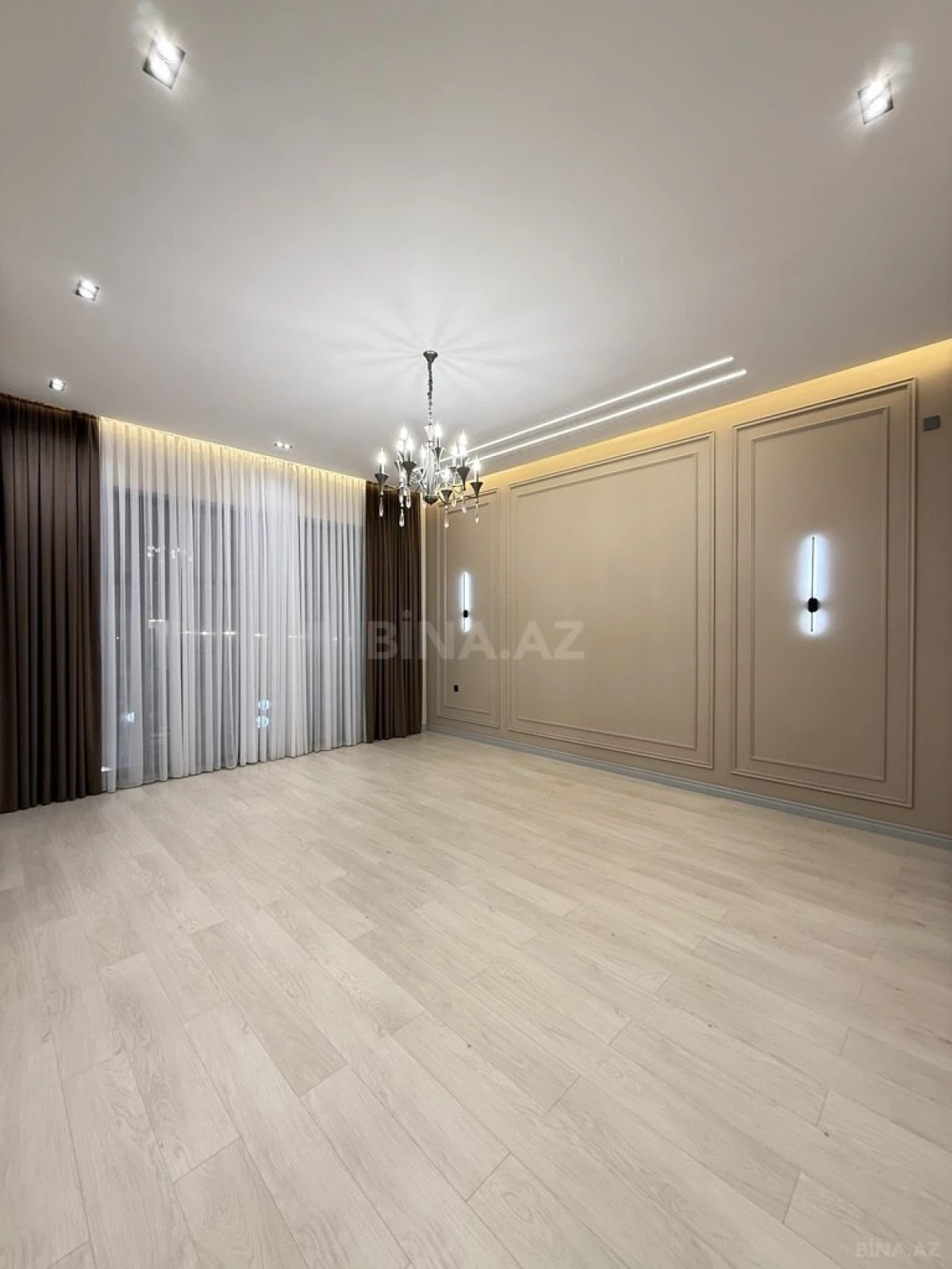 Satılır 5 otaqlı həyət evi 220 m²