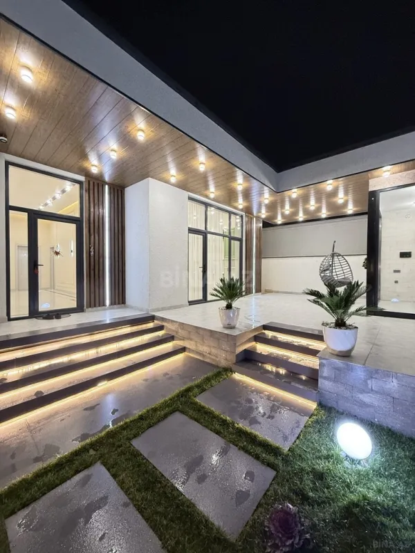 Satılır 5 otaqlı həyət evi 220 m²