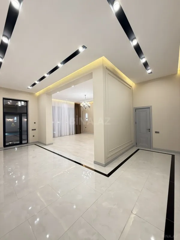 Satılır 5 otaqlı həyət evi 220 m²