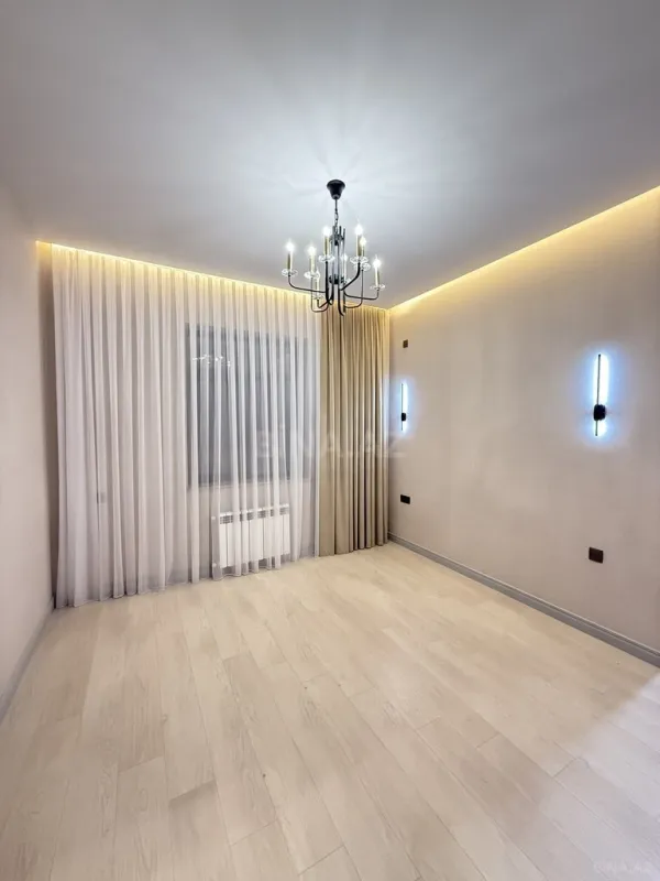 Satılır 5 otaqlı həyət evi 220 m²