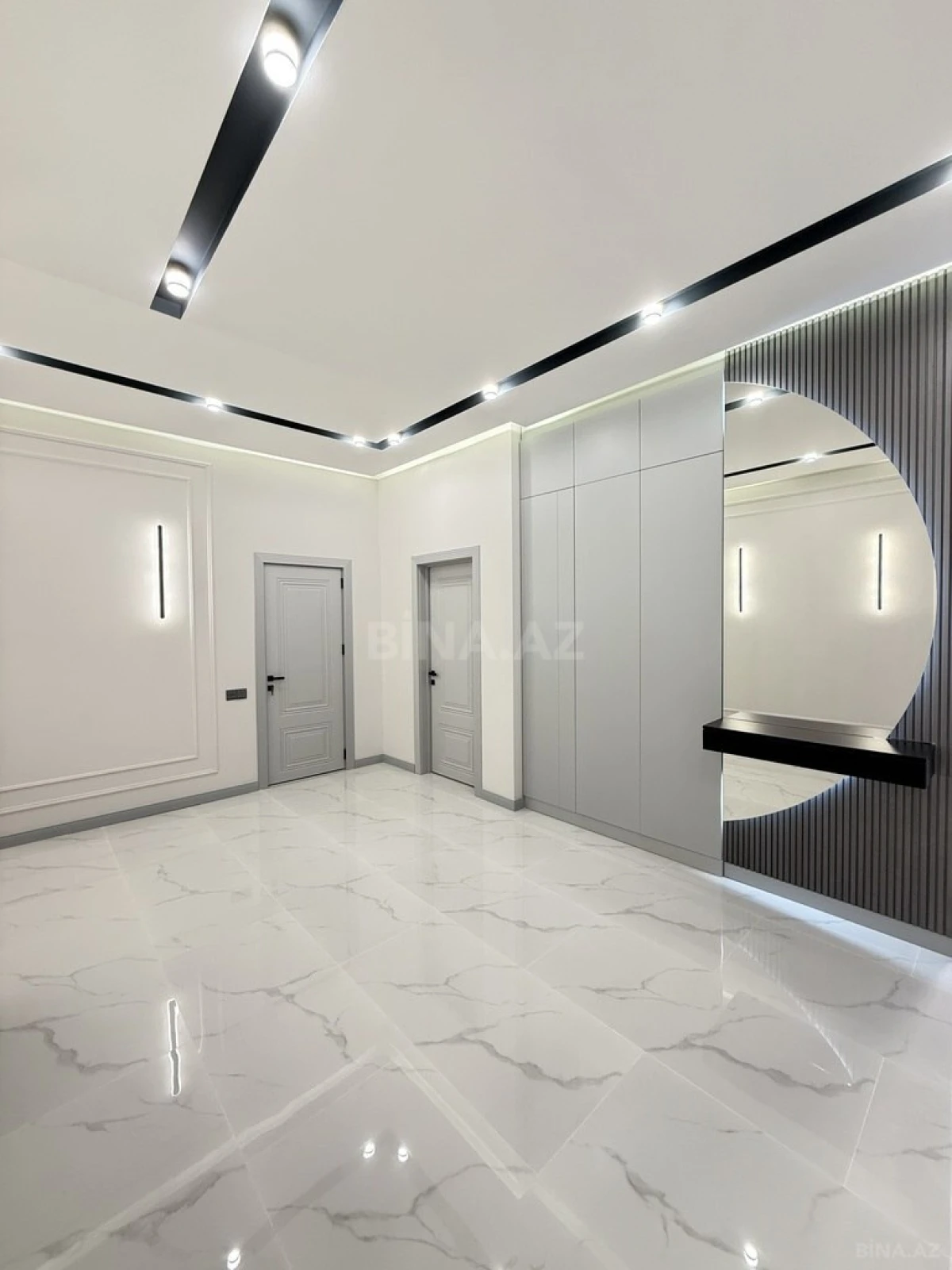 Satılır 5 otaqlı həyət evi 200 m²