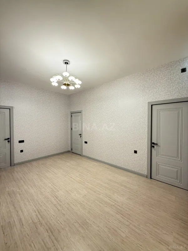 Satılır 5 otaqlı həyət evi 200 m²