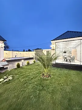 Satılır 5 otaqlı həyət evi 200 m²