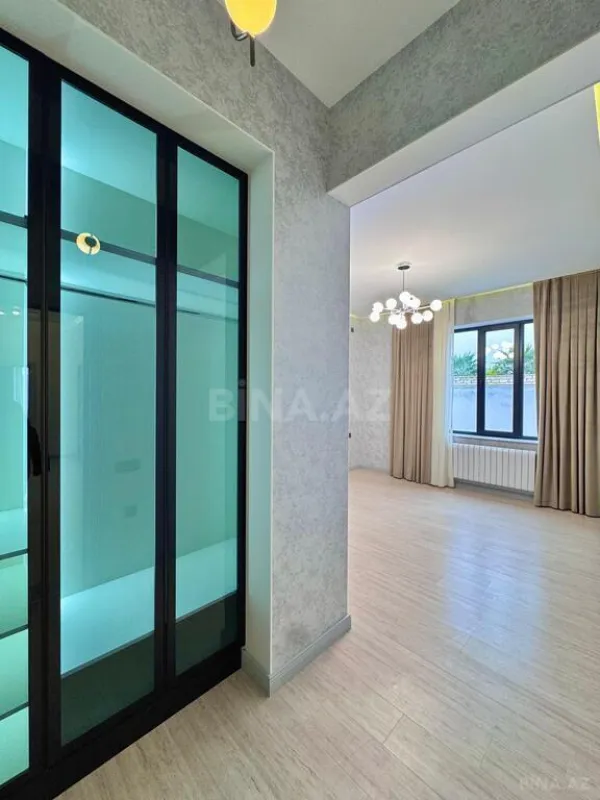 Satılır 4 otaqlı həyət evi 200 m²
