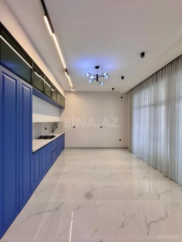 Satılır 4 otaqlı həyət evi 200 m²