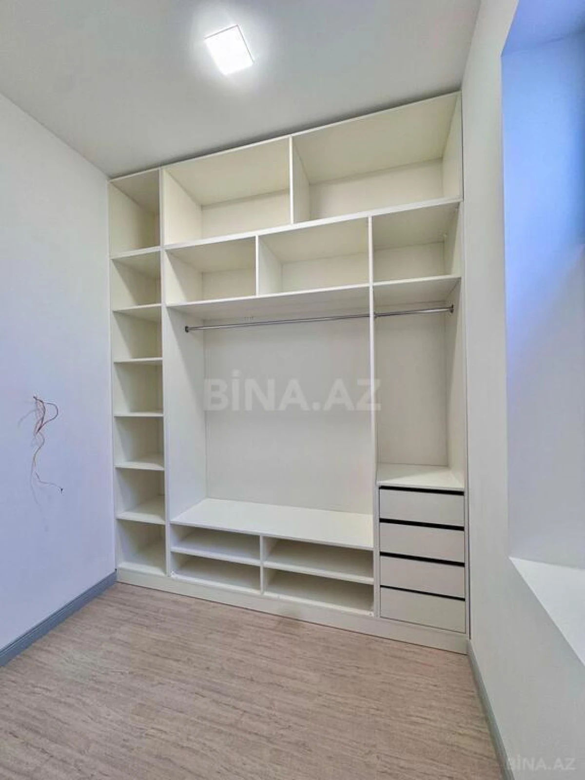 Satılır 4 otaqlı həyət evi 200 m²
