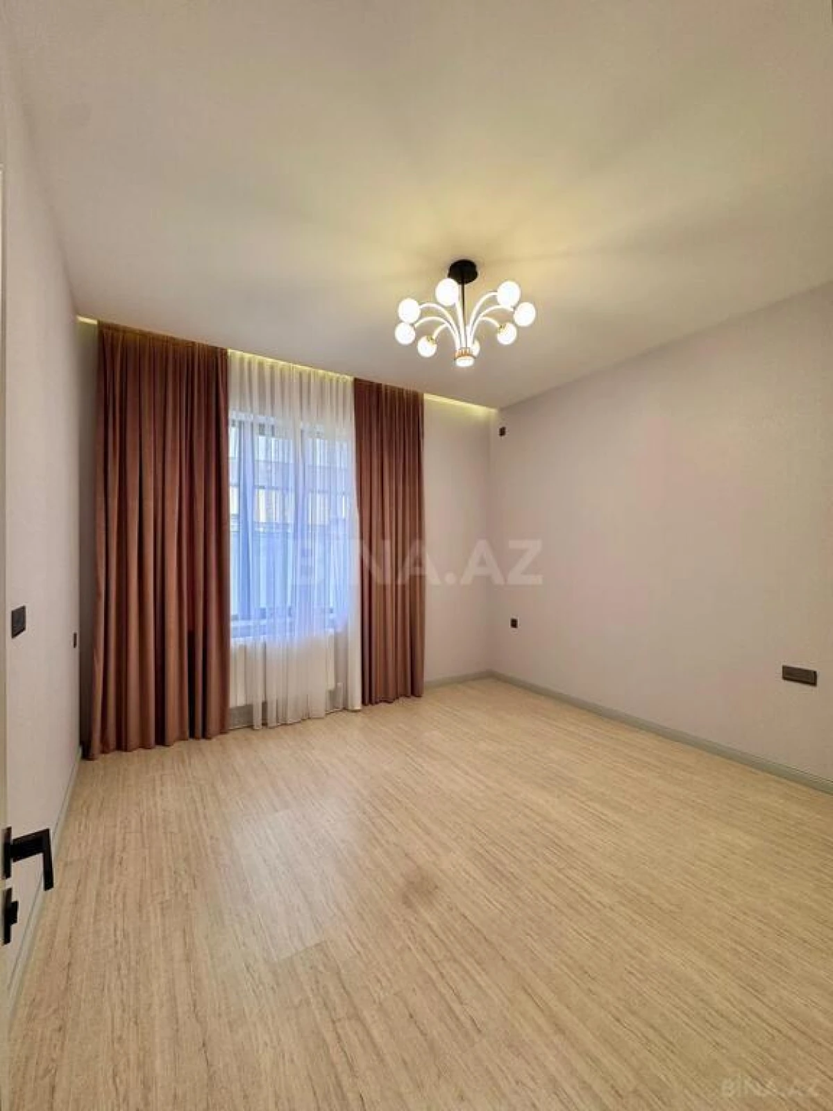 Satılır 4 otaqlı həyət evi 200 m²