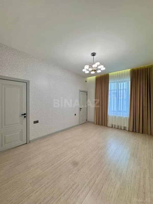 Satılır 4 otaqlı həyət evi 200 m²