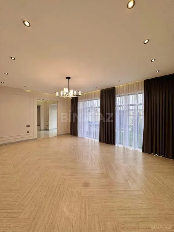 Satılır 4 otaqlı həyət evi 200 m²