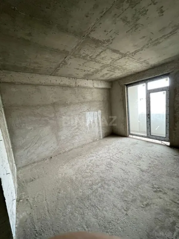 Satılır 3 otaqlı mənzil 120 m²