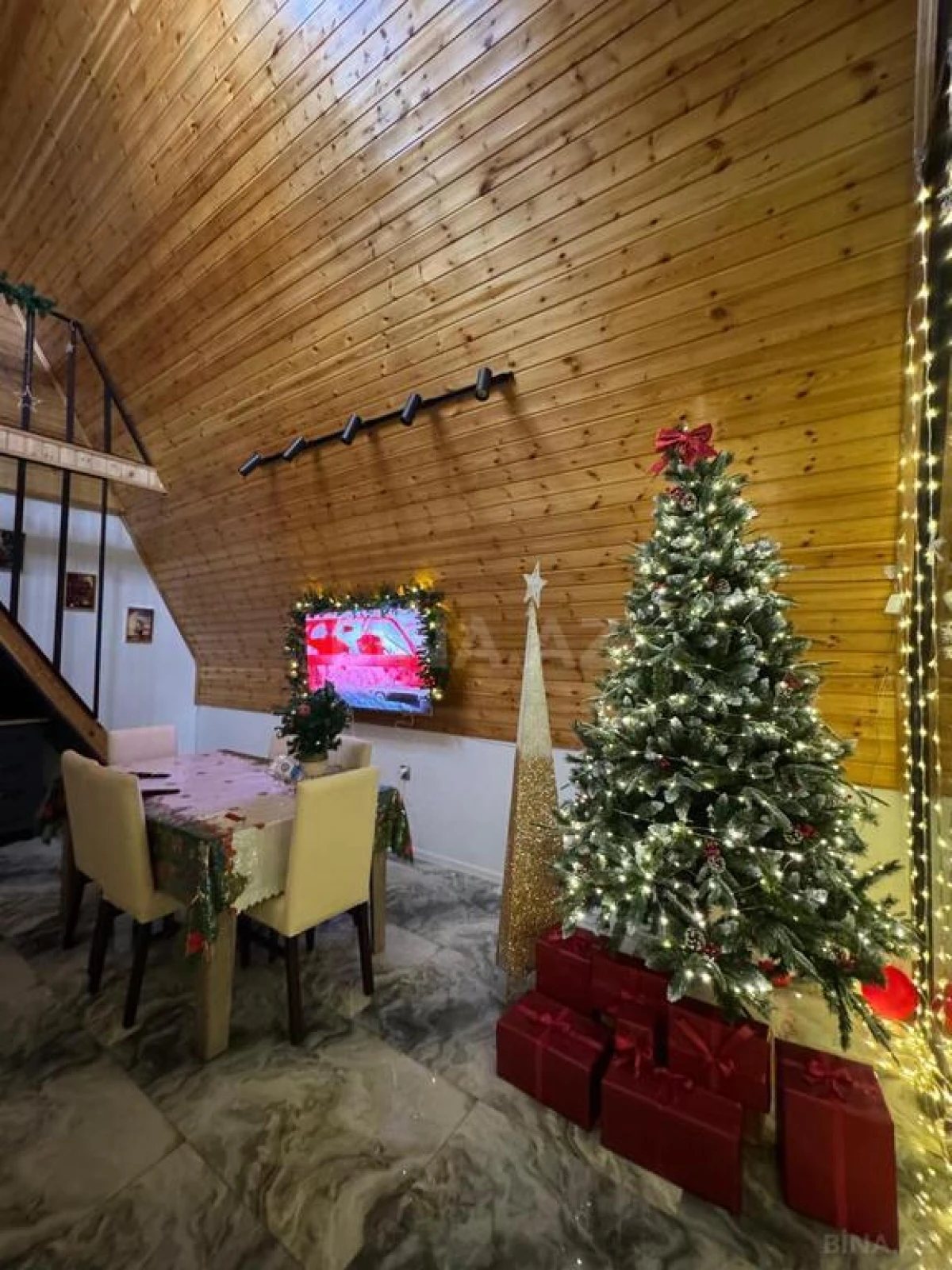 Kirayə verilir 4 otaqlı həyət evi 180 m²