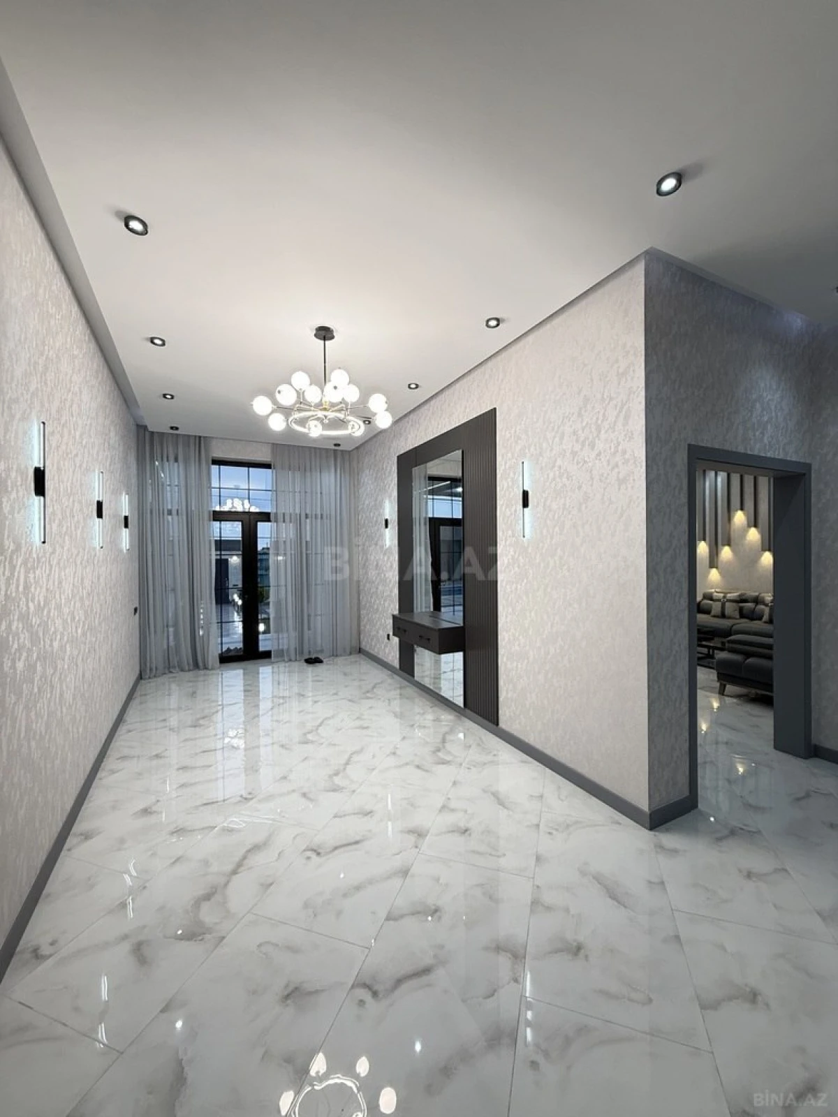 Satılır 4 otaqlı həyət evi 210 m²