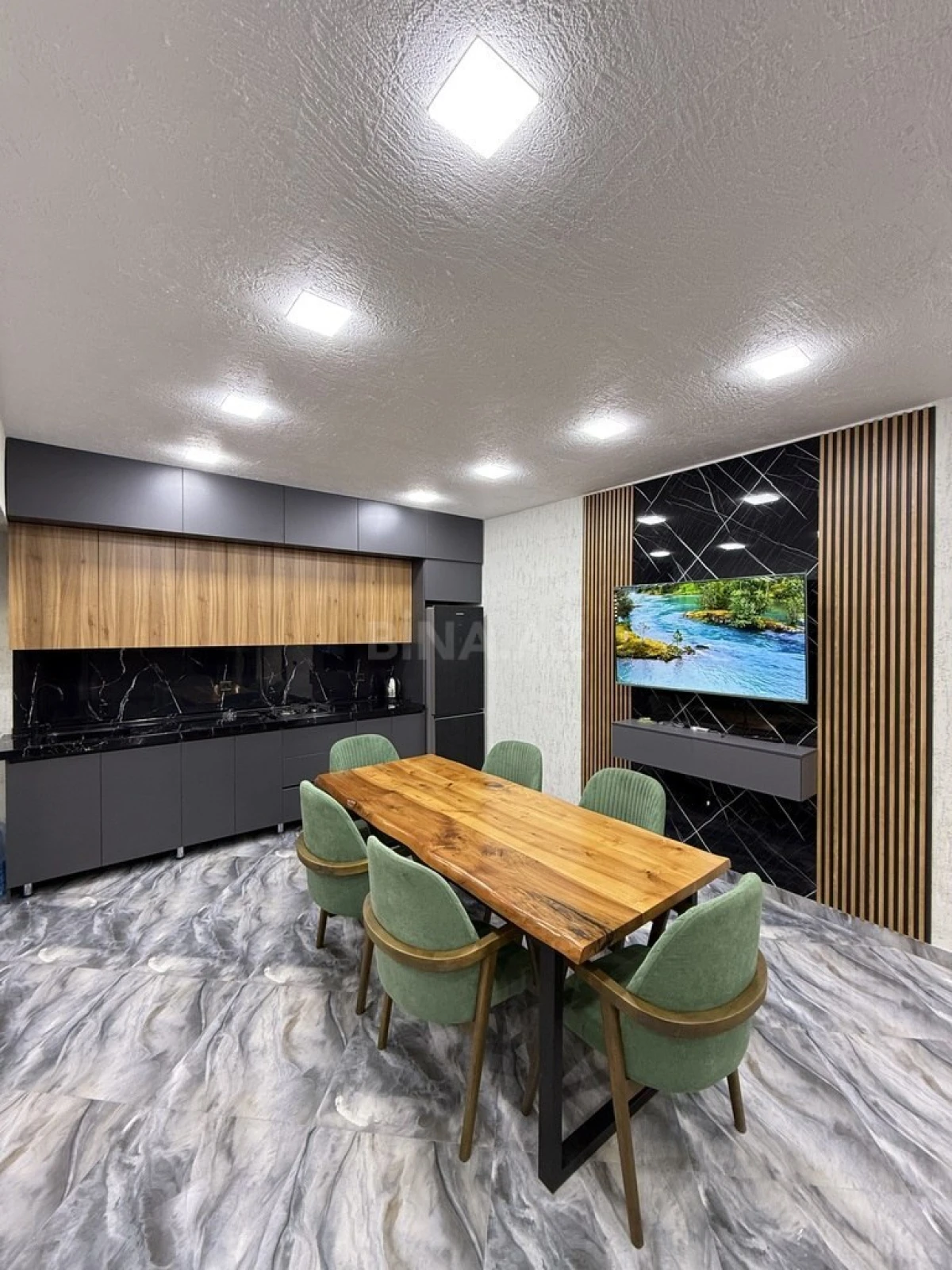 Satılır 4 otaqlı həyət evi 210 m²