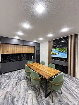 Satılır 4 otaqlı həyət evi 210 m²