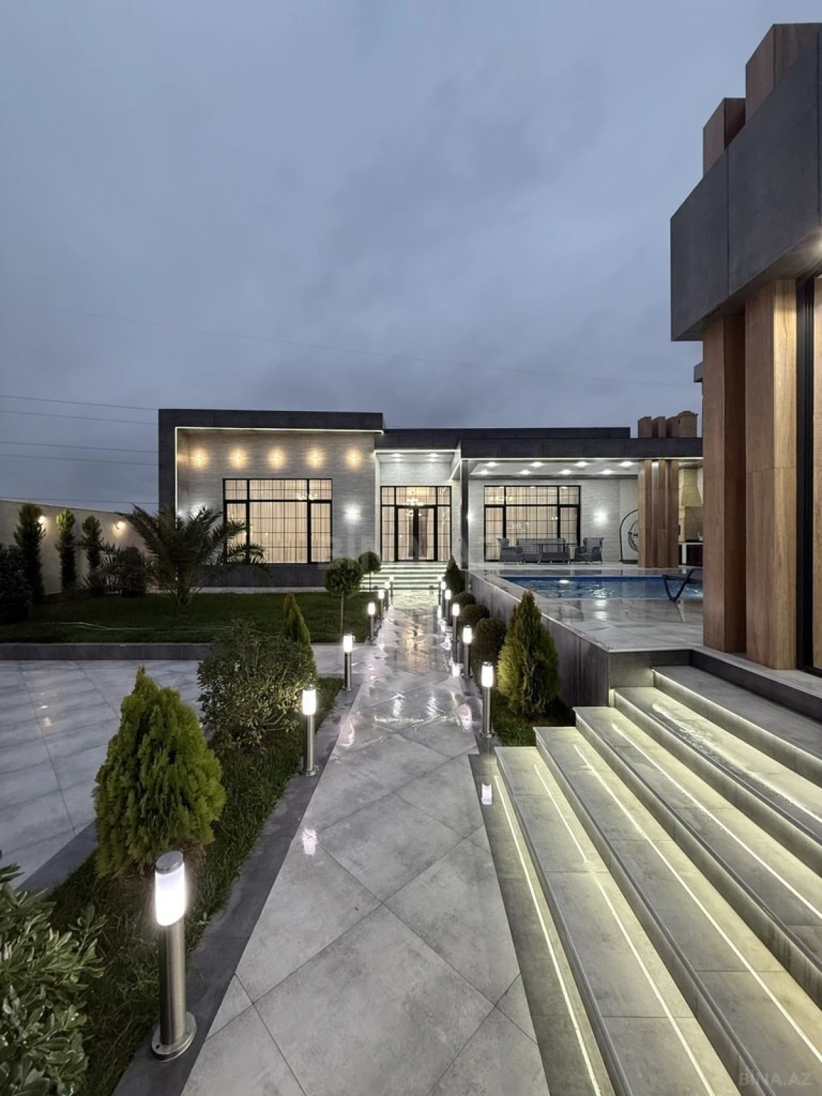 Satılır 4 otaqlı həyət evi 210 m²