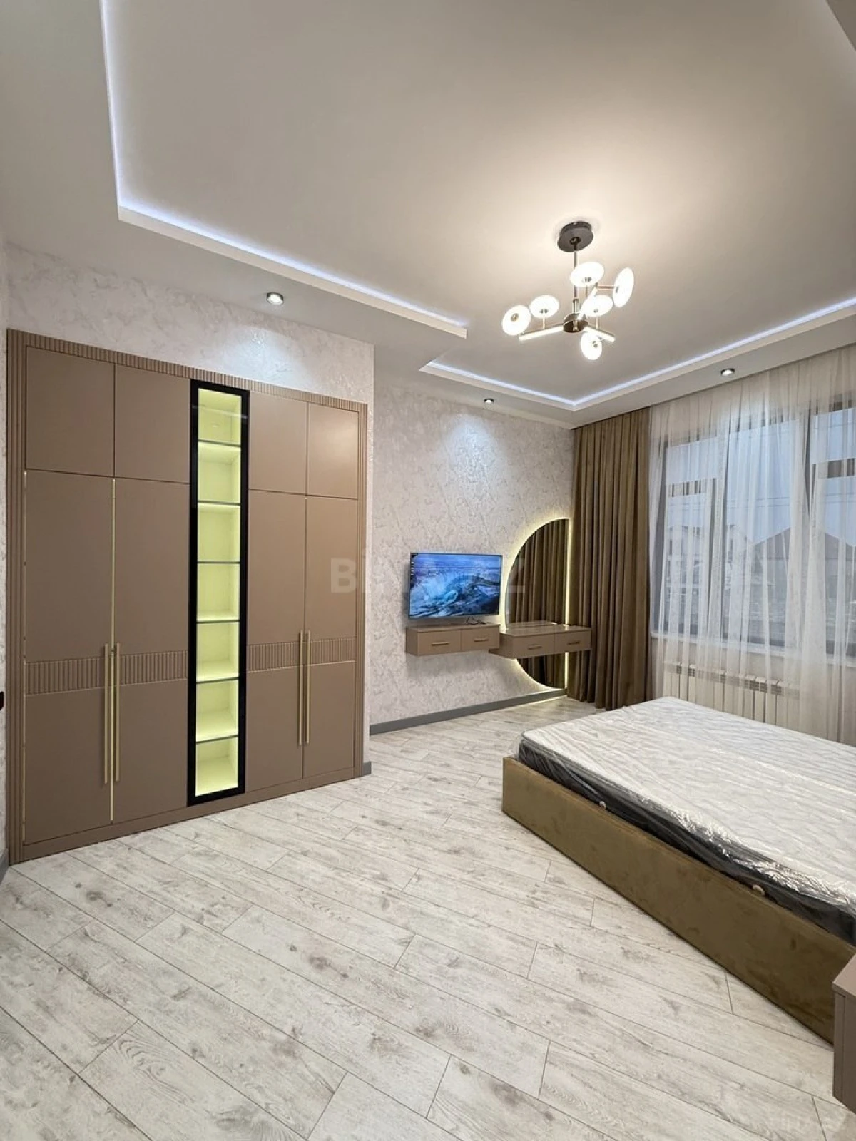 Satılır 4 otaqlı həyət evi 210 m²